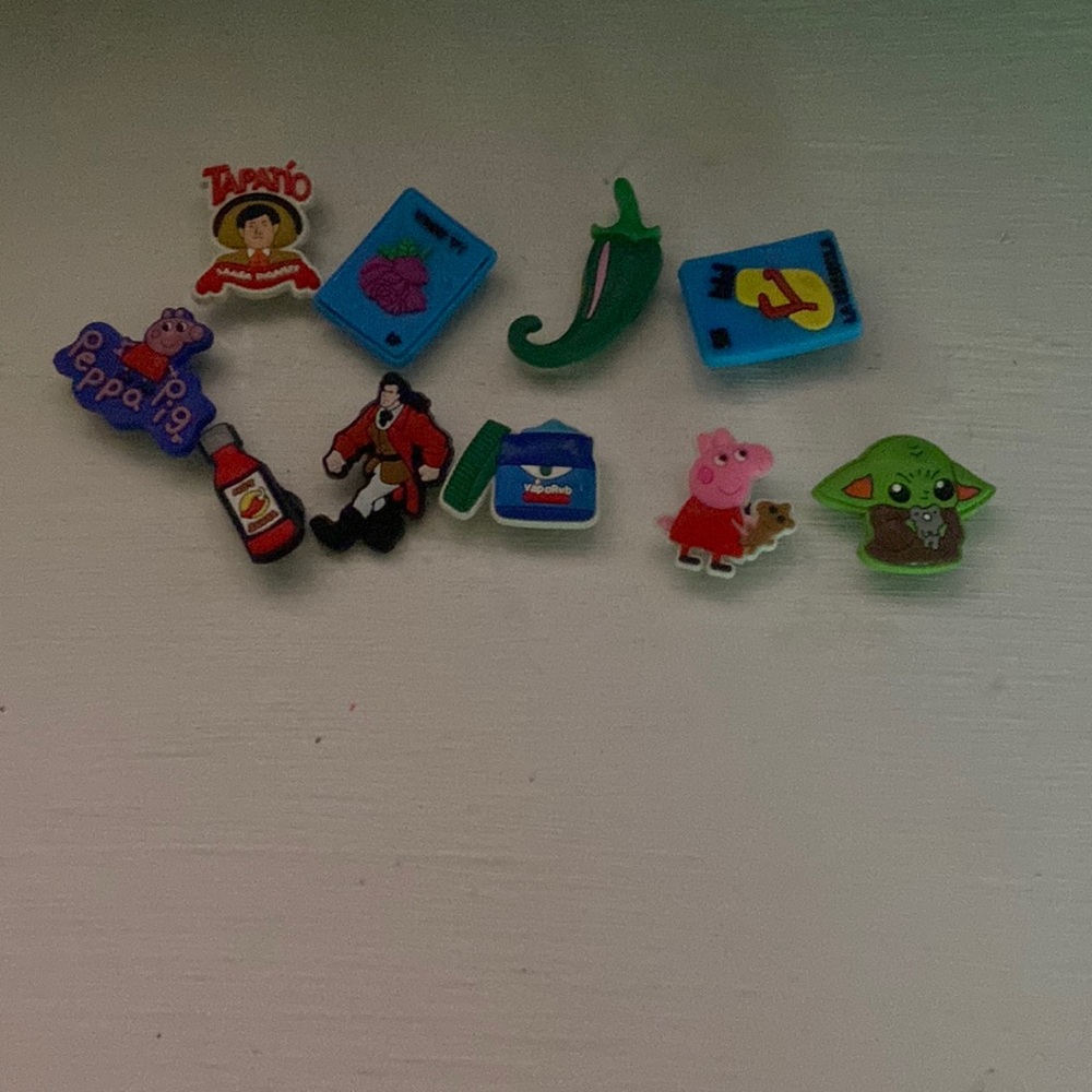 Croc charms!!